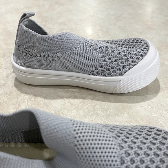 Baby Sneakers Girls Boys Lightweight Breathable Mesh Shoes Size 4 - Picture 3 of 8